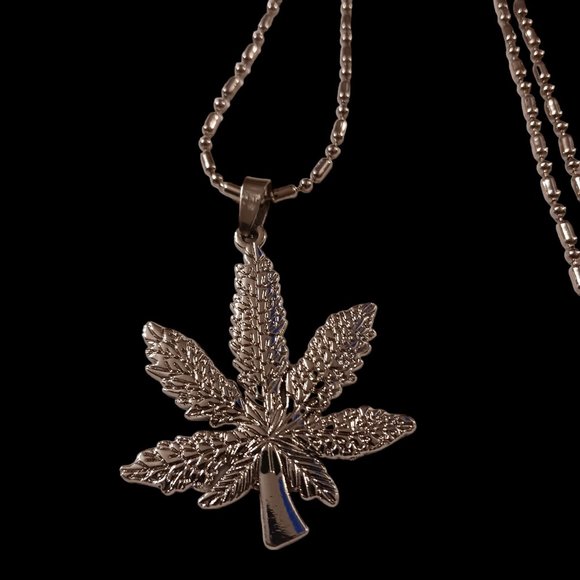 Cannabis Leaf Silver Stainless Steel Necklace - Picture 3 of 4
